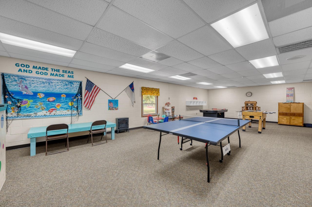 64 Hendersonville Highway Photo 23