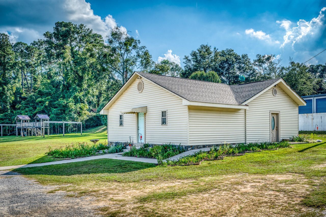 64 Hendersonville Highway Photo 26