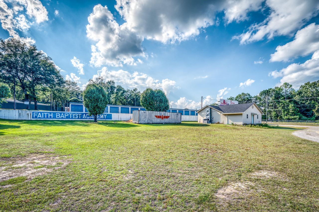 64 Hendersonville Highway Photo 27