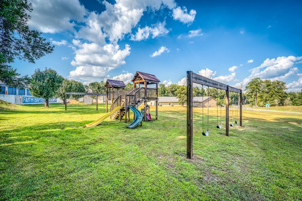 64 Hendersonville Highway Photo 30