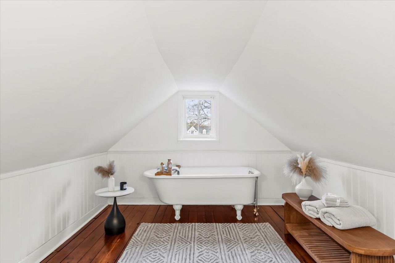 66 Warren Street Photo 37