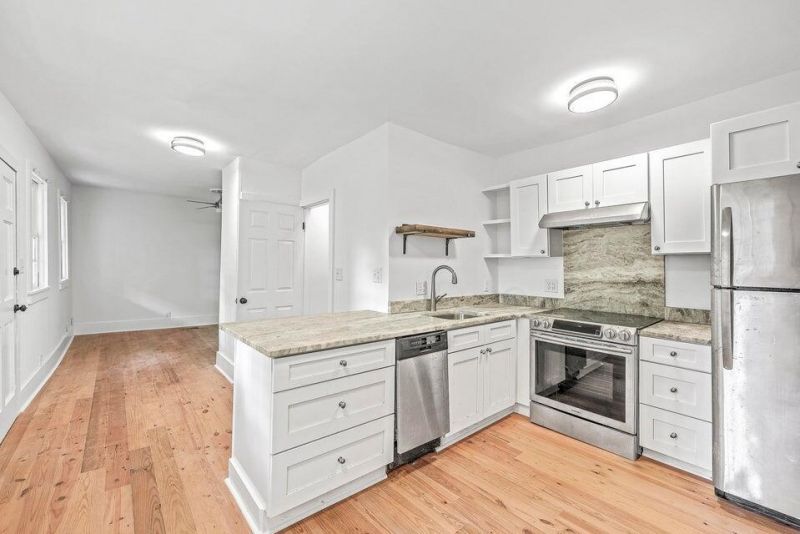 66 Warren Street Photo 79