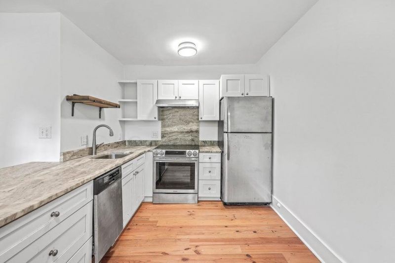 66 Warren Street Photo 80