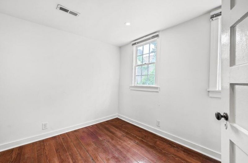 66 Warren Street Photo 84