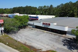 303 Robertson Boulevard photo 4