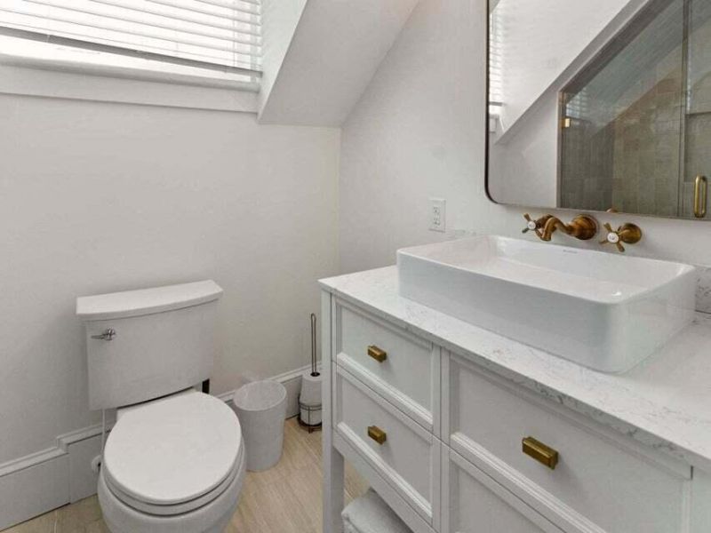 150 Spring St Photo 35