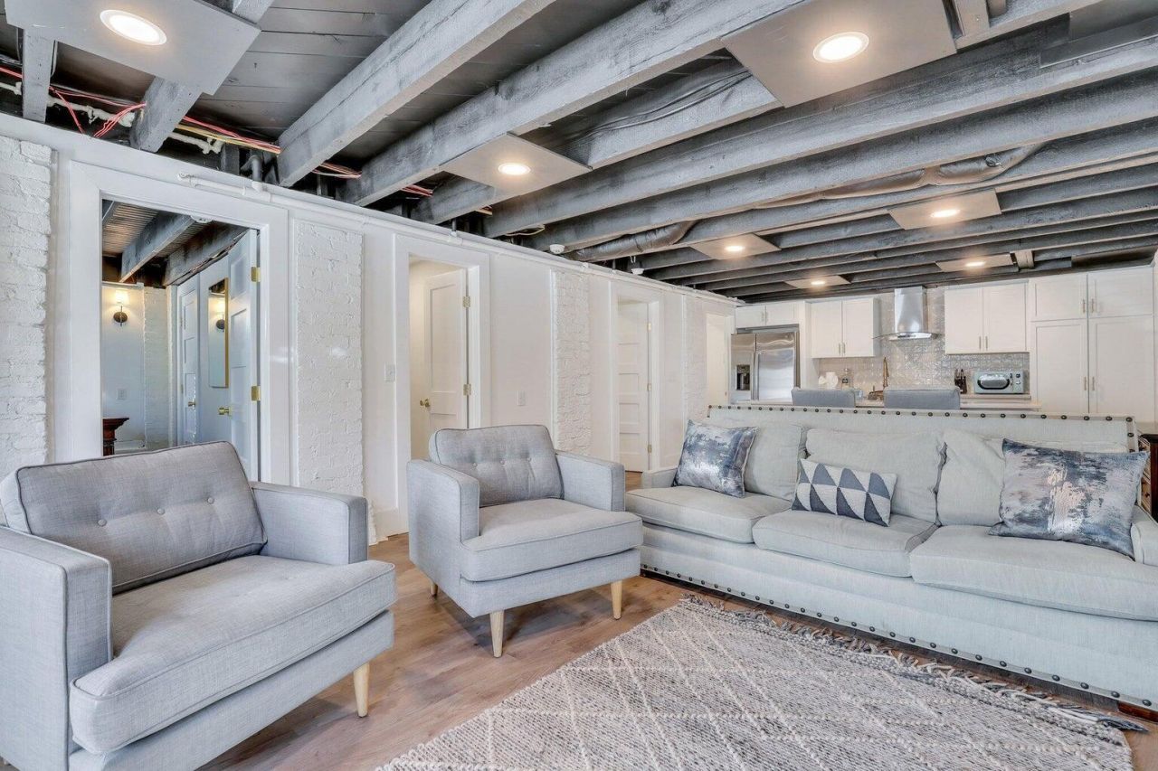 150 Spring St Photo 39