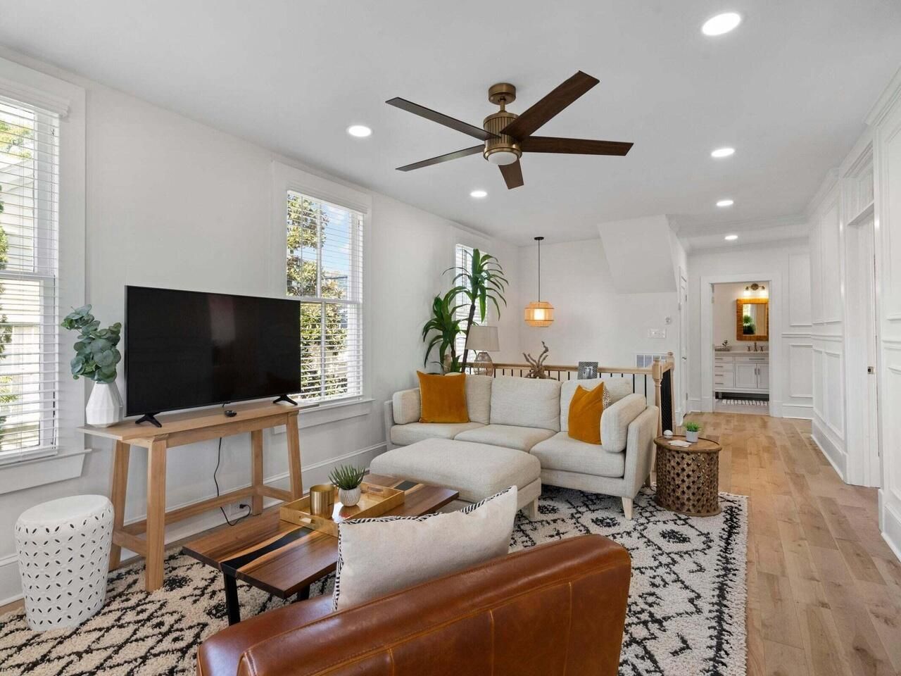 150 Spring St Photo 6