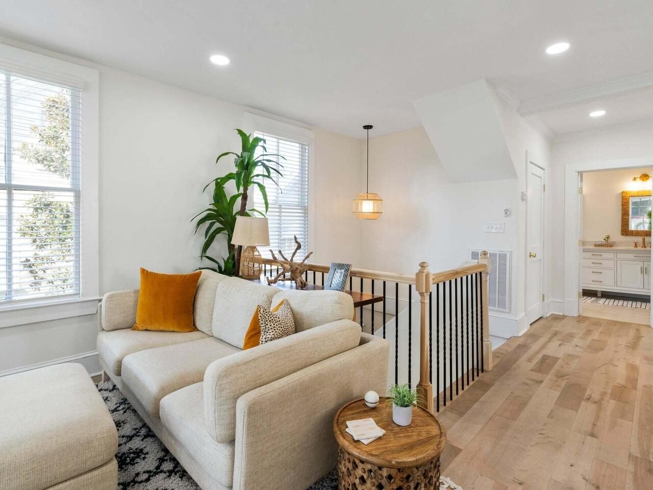 150 Spring St Photo 8