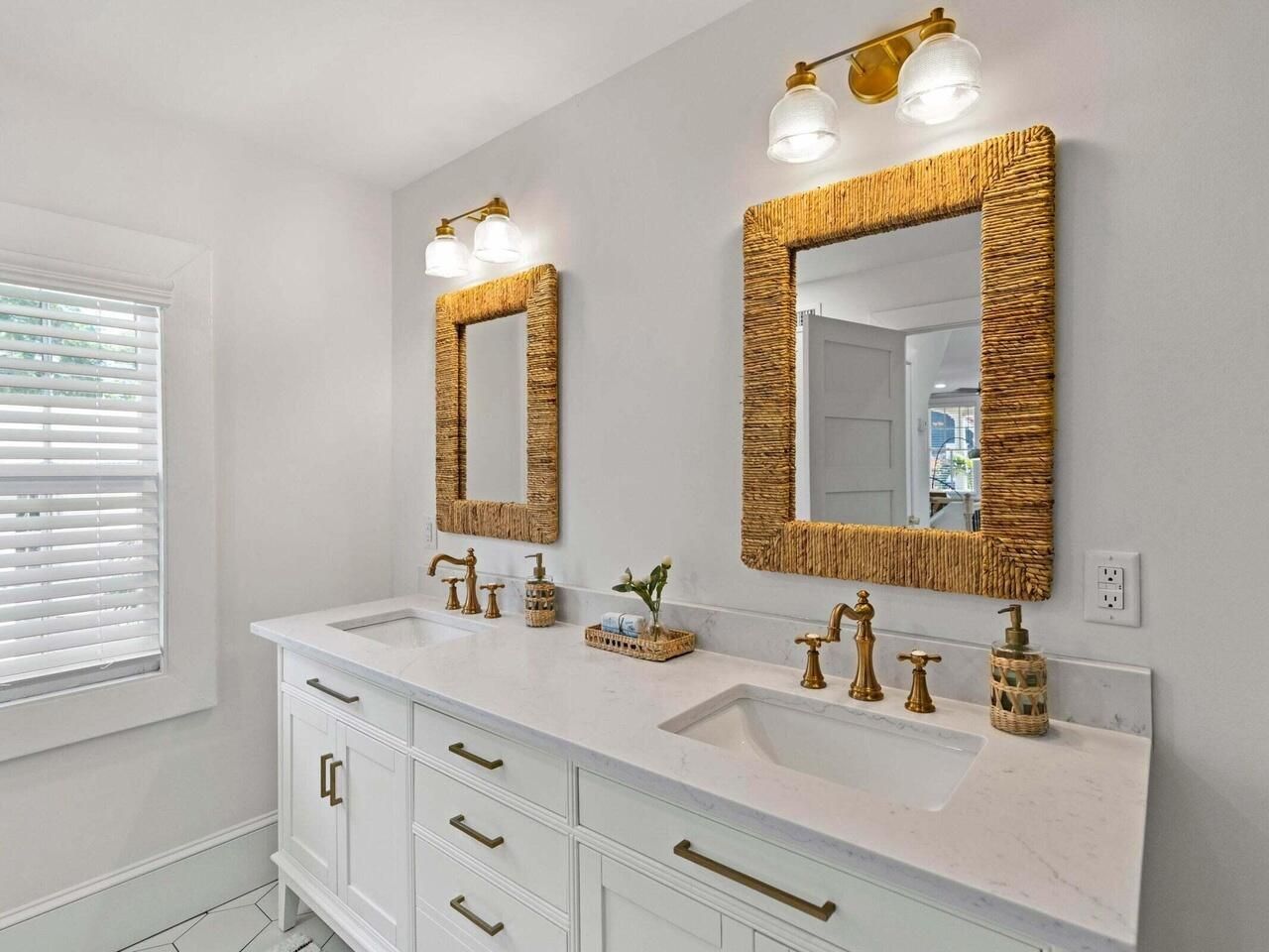 150 Spring St Photo 91