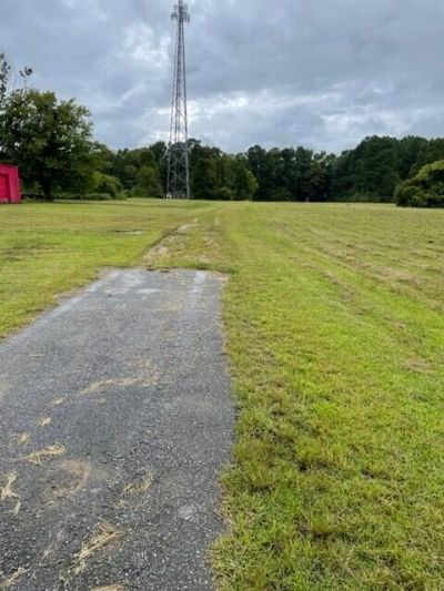 1347 Old Hwy 52  Photo 3