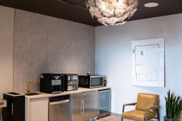 320 Broad Street photo 4