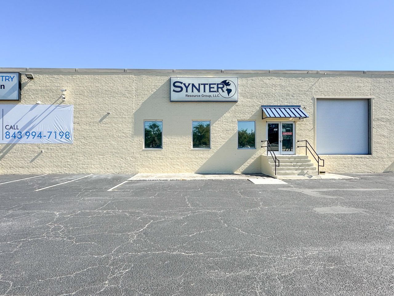 5935 Rivers Avenue Photo 12