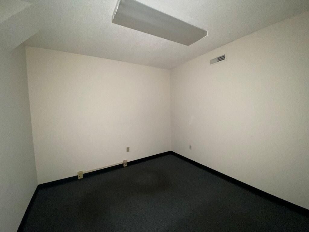 8300 Dorchester Road Photo 10