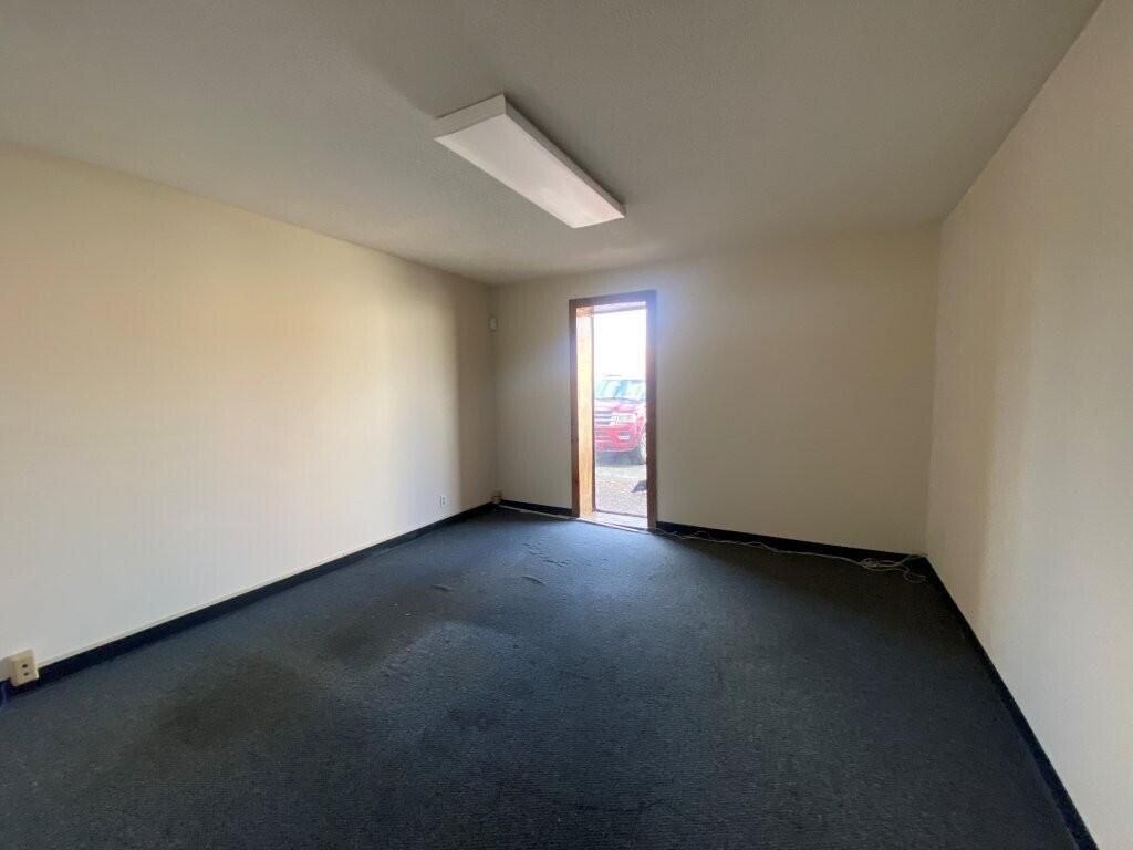 8300 Dorchester Road Photo 6