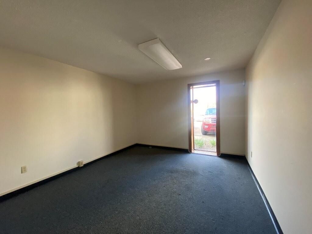 8300 Dorchester Road Photo 7