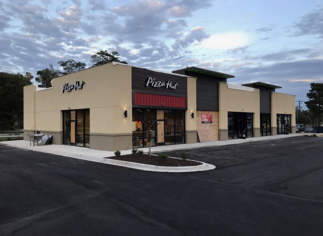 1300 Elm Street W Photo 5