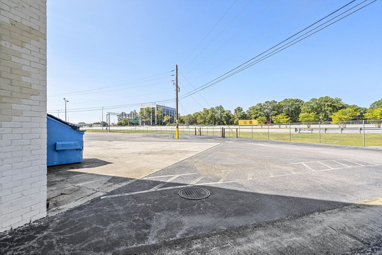 5935 Rivers Avenue Photo 9