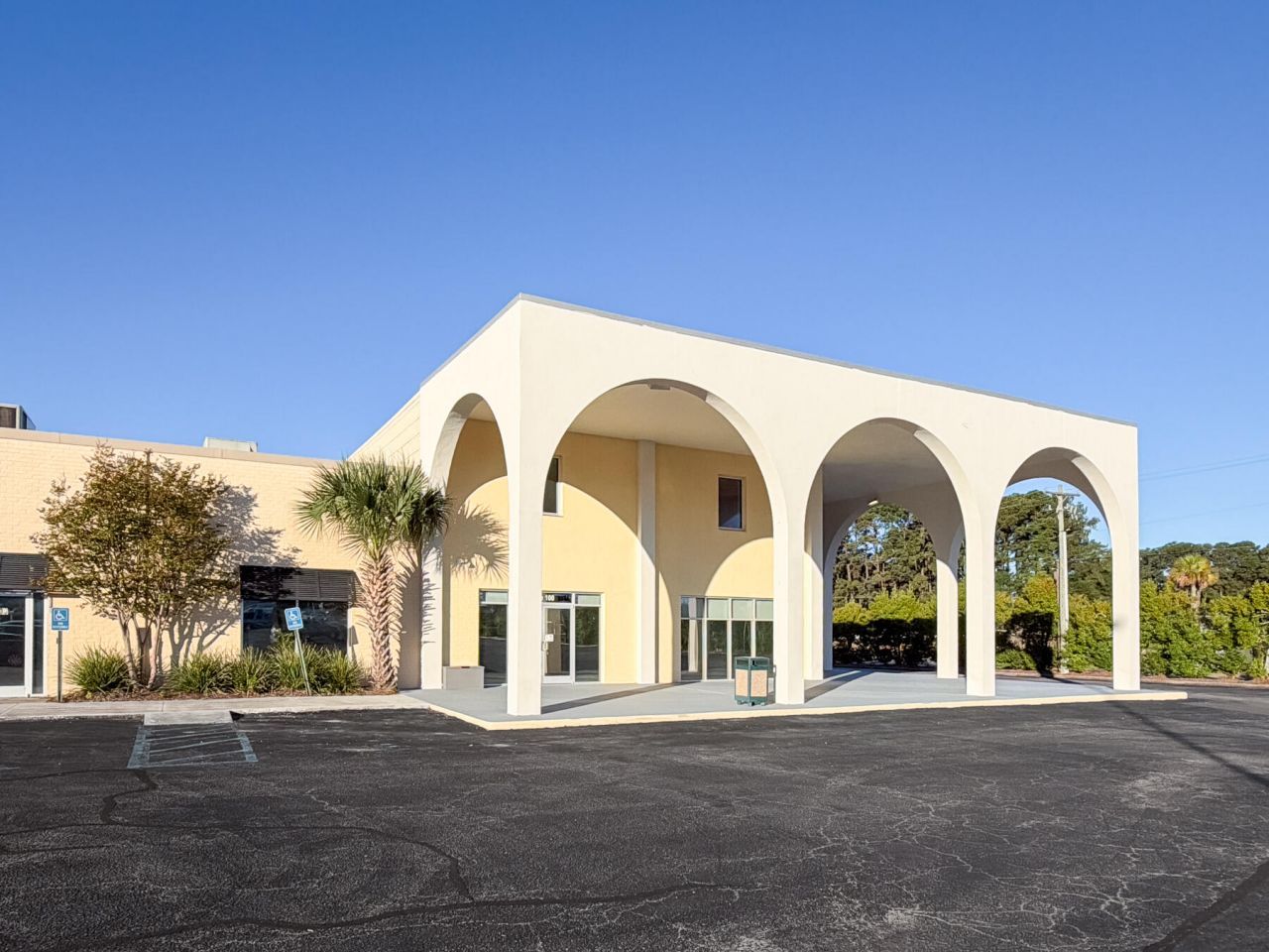 5935 Rivers Avenue Photo 7