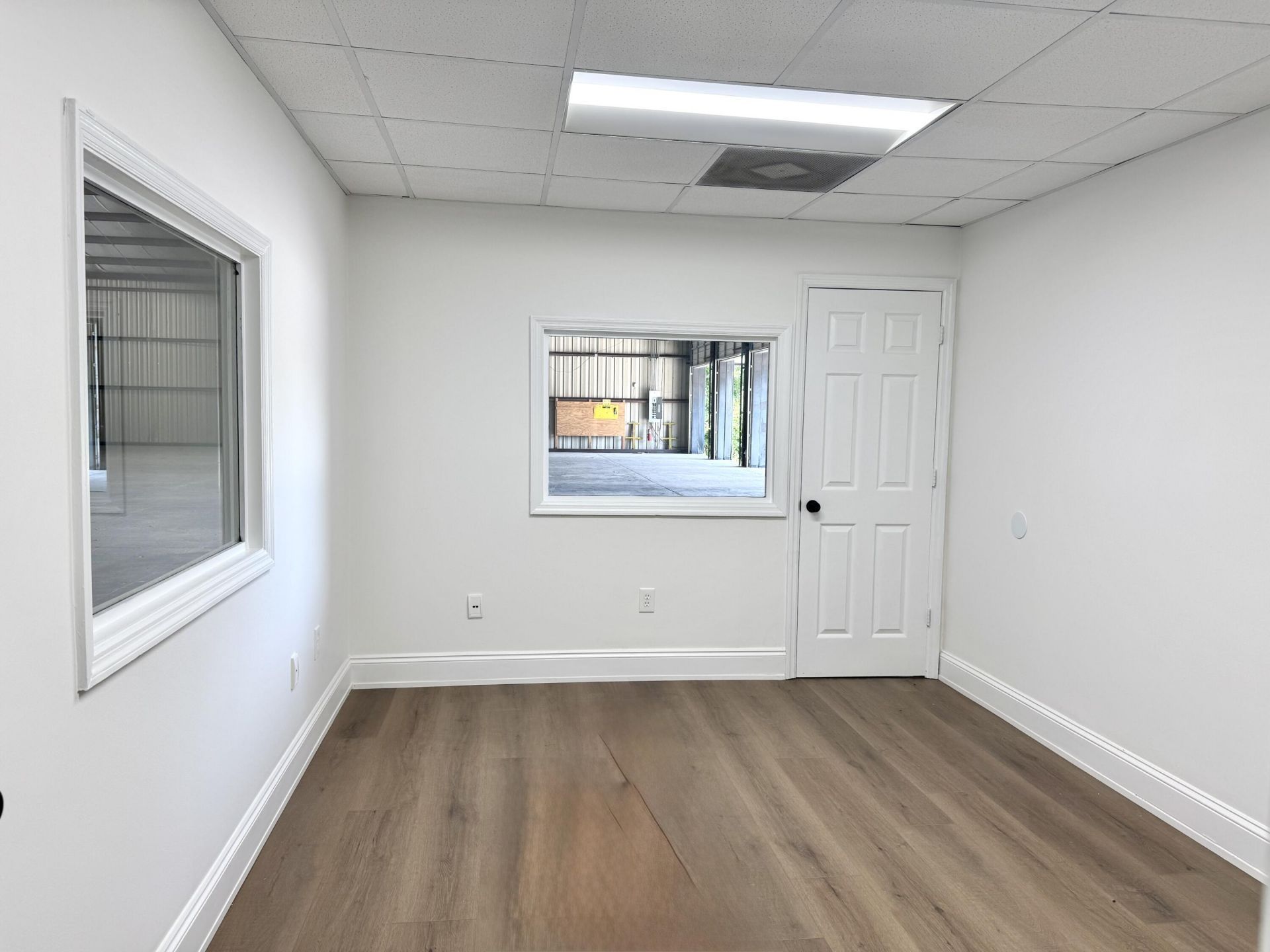 6643 Jet Park Drive Photo 11