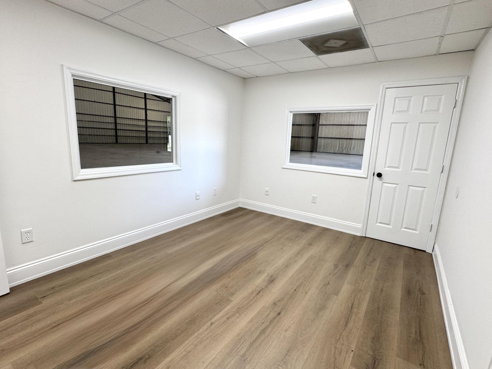 6643 Jet Park Drive Photo 16