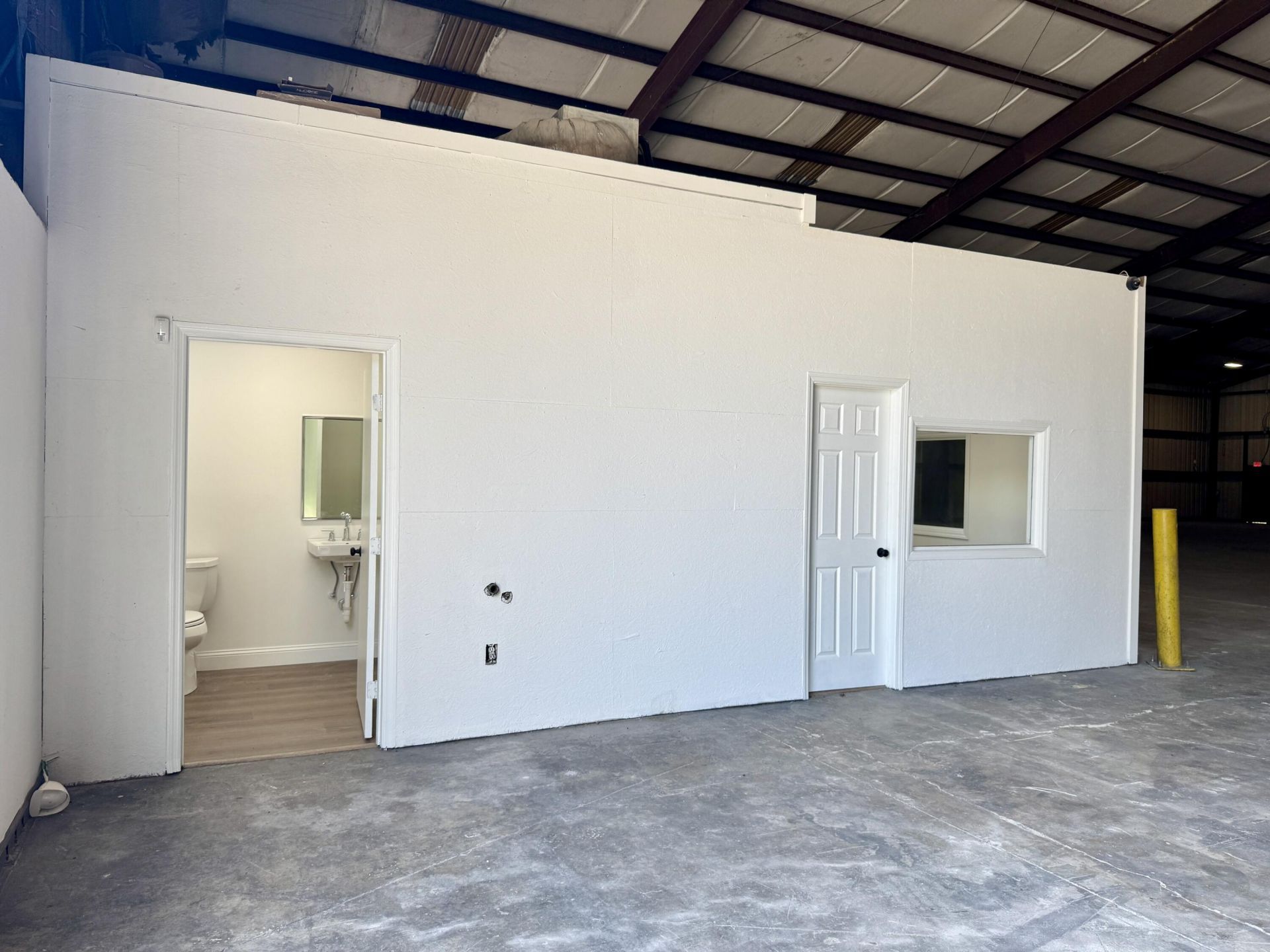 6643 Jet Park Drive Photo 18