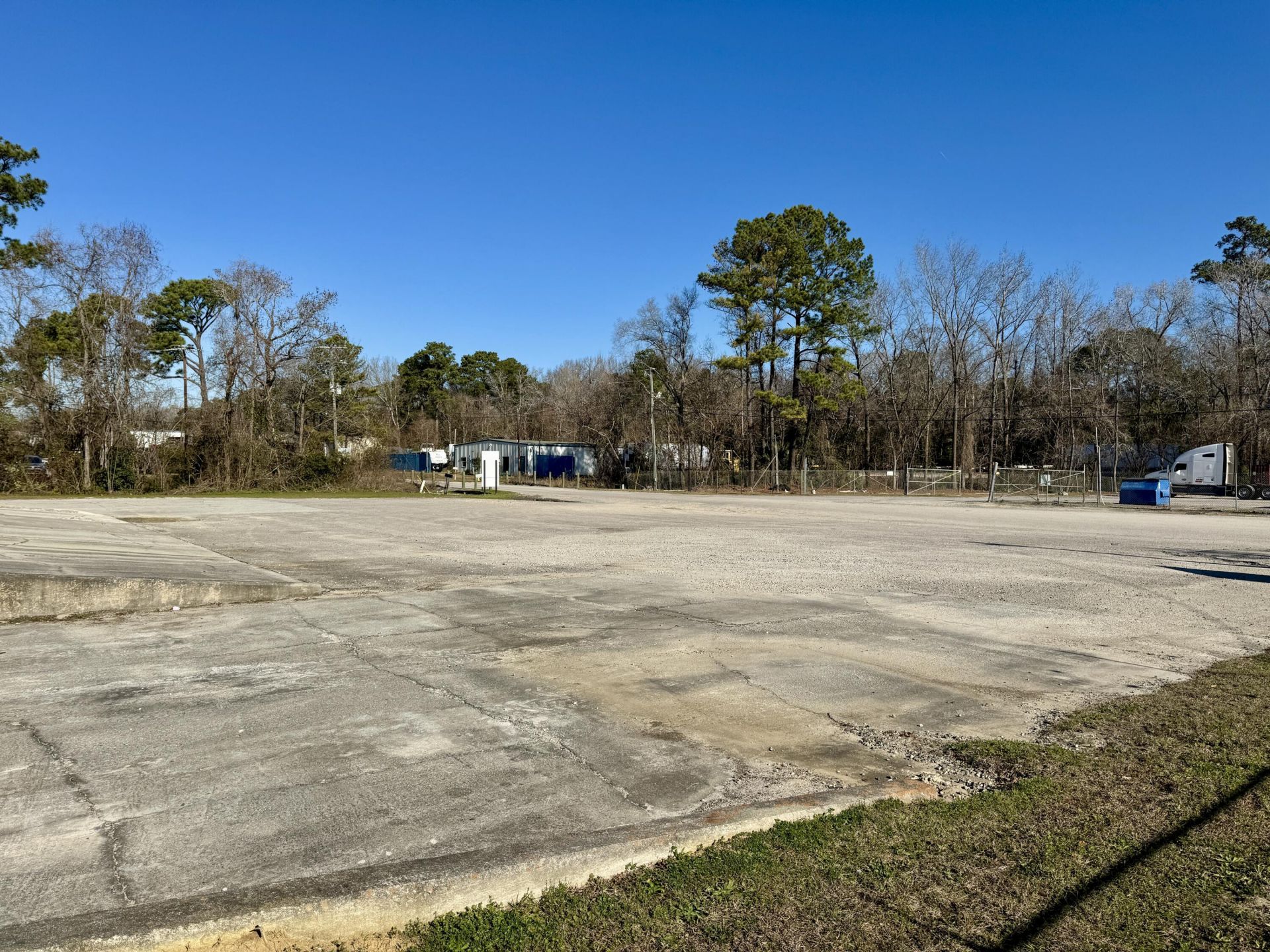 6643 Jet Park Drive Photo 39