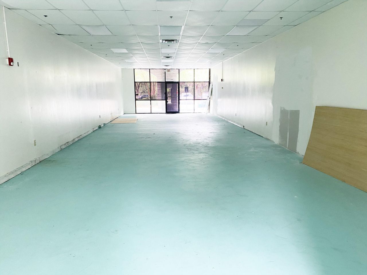 350 Shanklin Road Photo 7