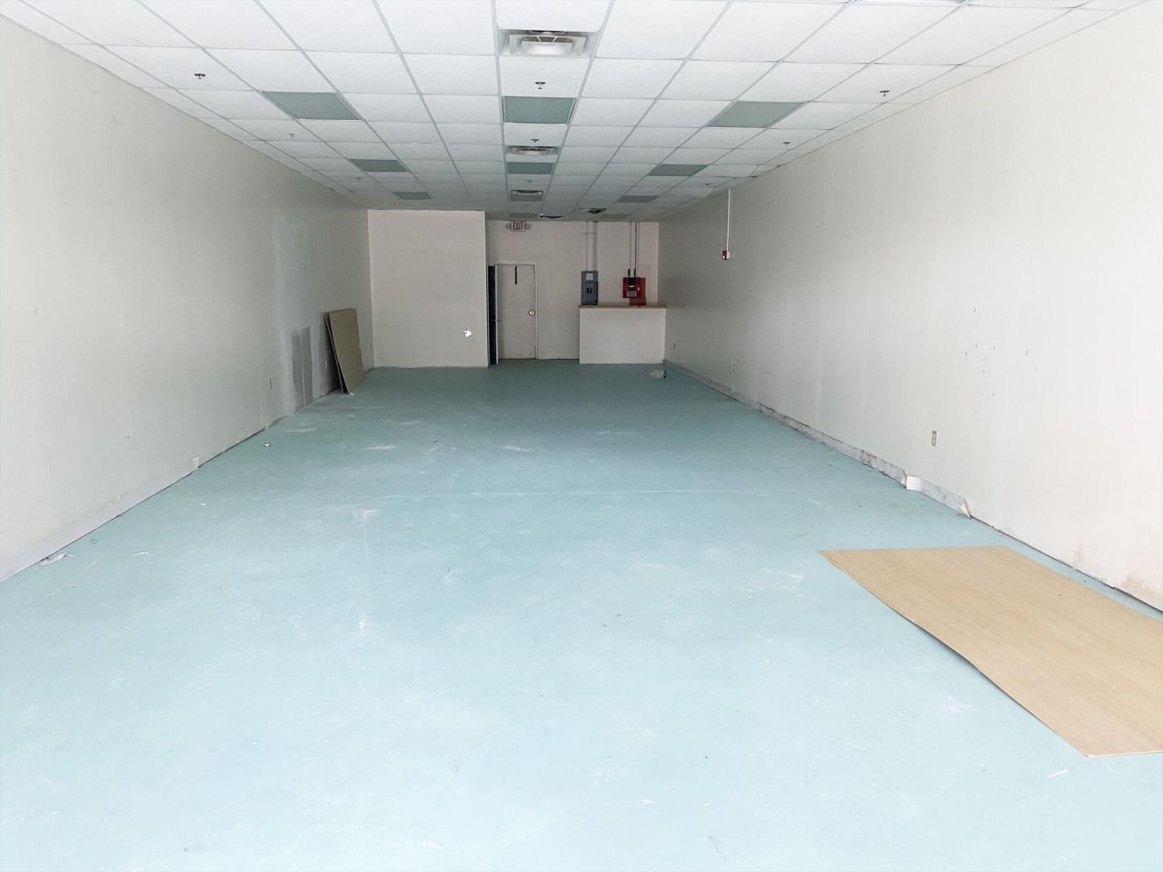 350 Shanklin Road Photo 8