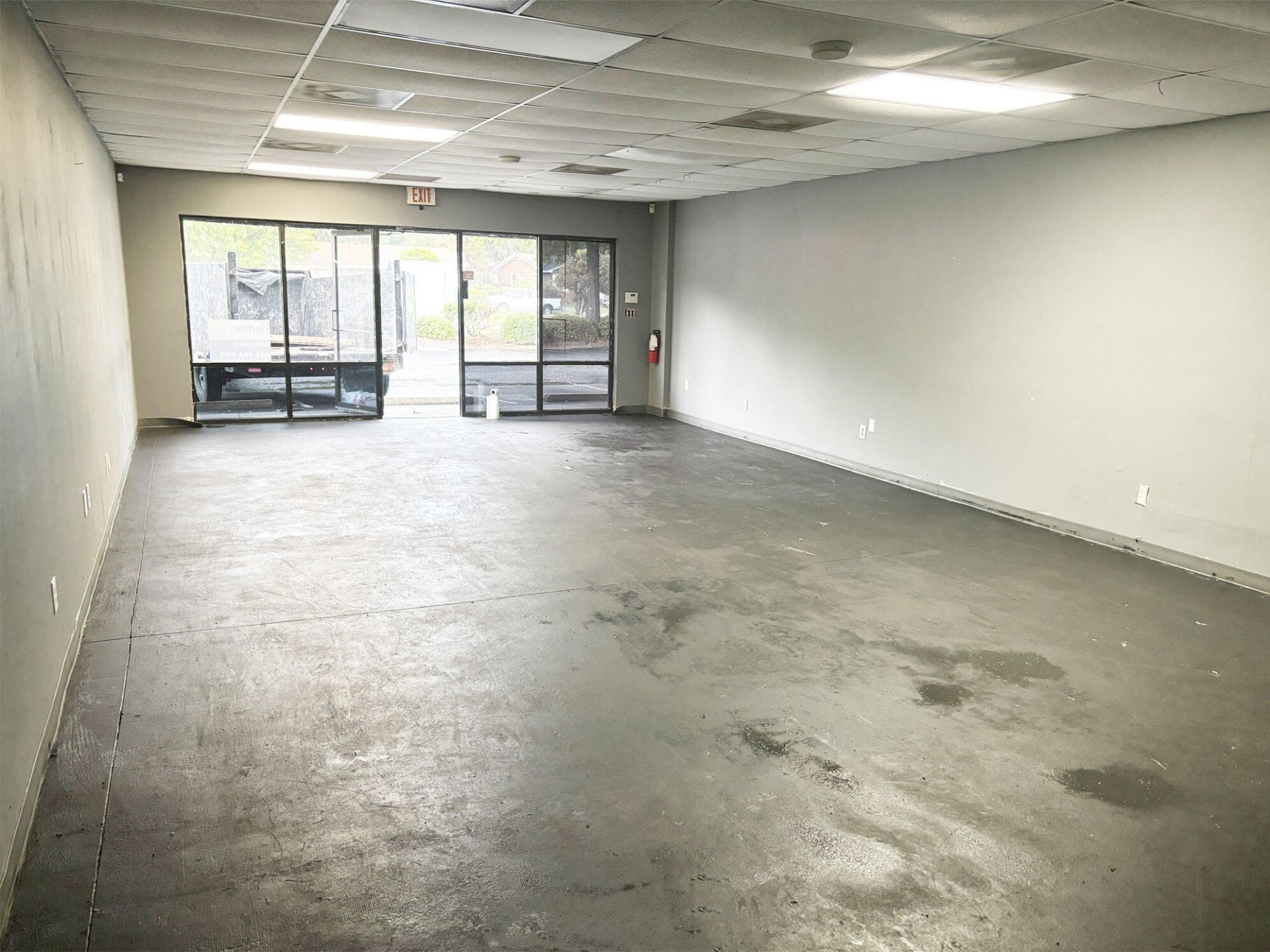 5117 Dorchester Road Photo 4