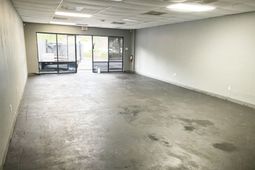 5117 Dorchester Road photo 4