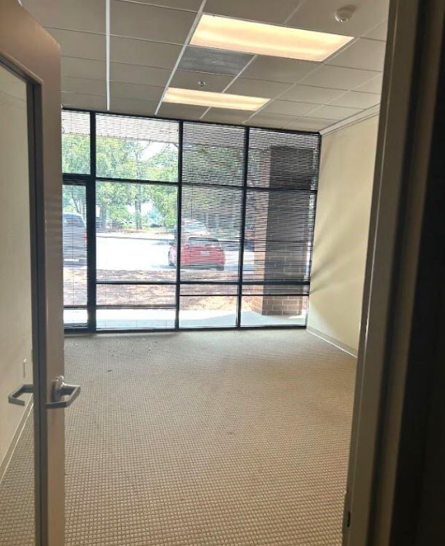 3860 Faber Place Drive Photo 4