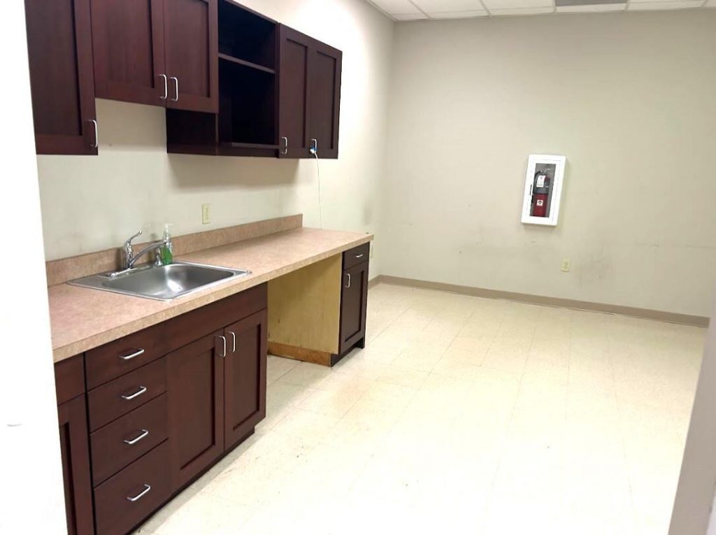 3860 Faber Place Drive Photo 6