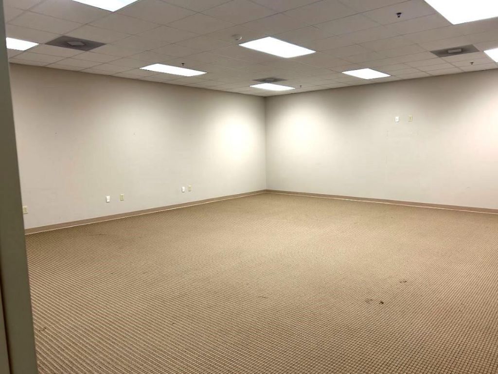 3860 Faber Place Drive Photo 8