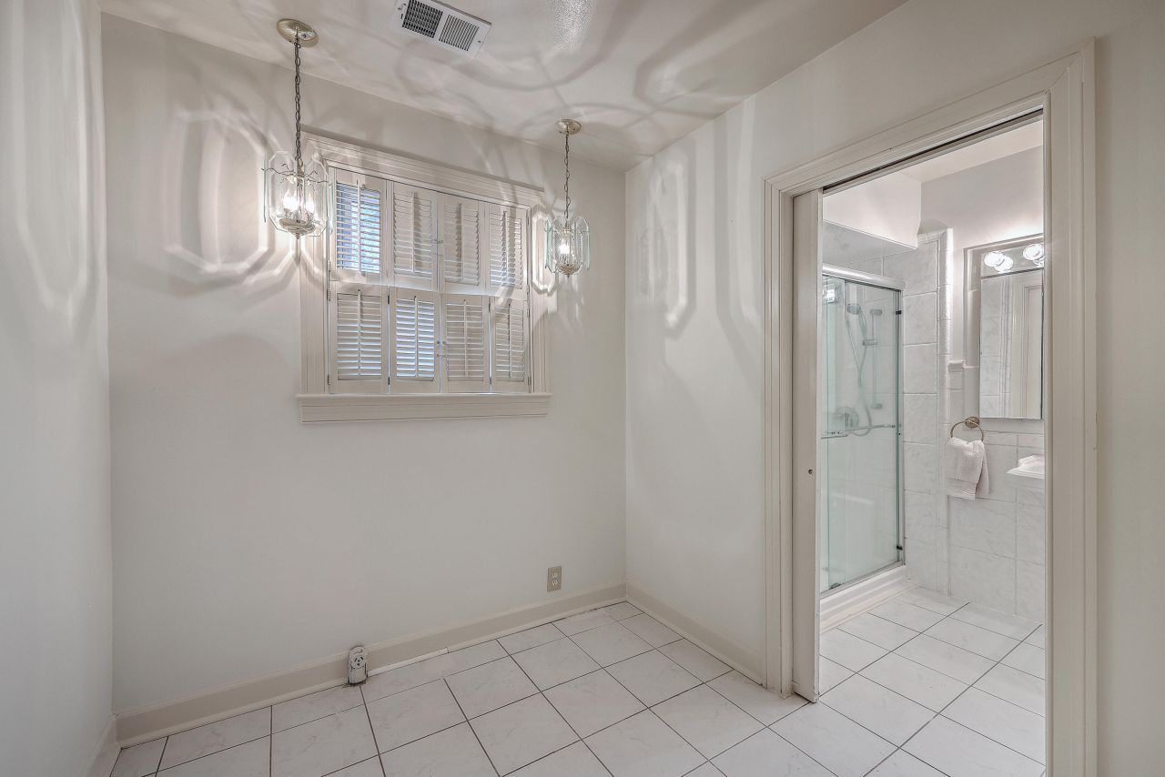 1251 Remount Road Photo 23