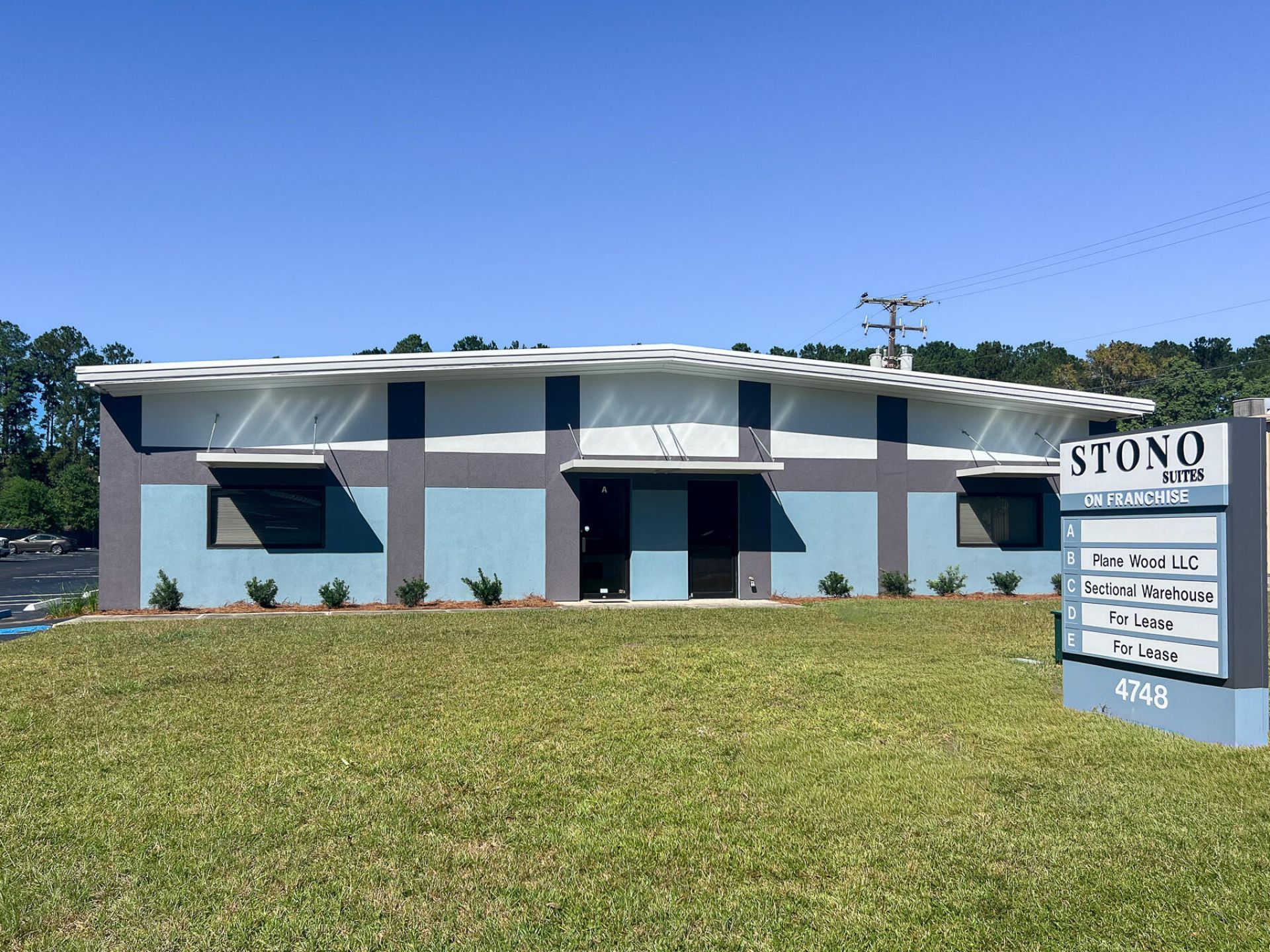 4748 Franchise Street Photo 10