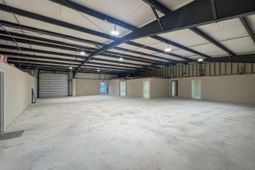 4748 Franchise Street photo 4