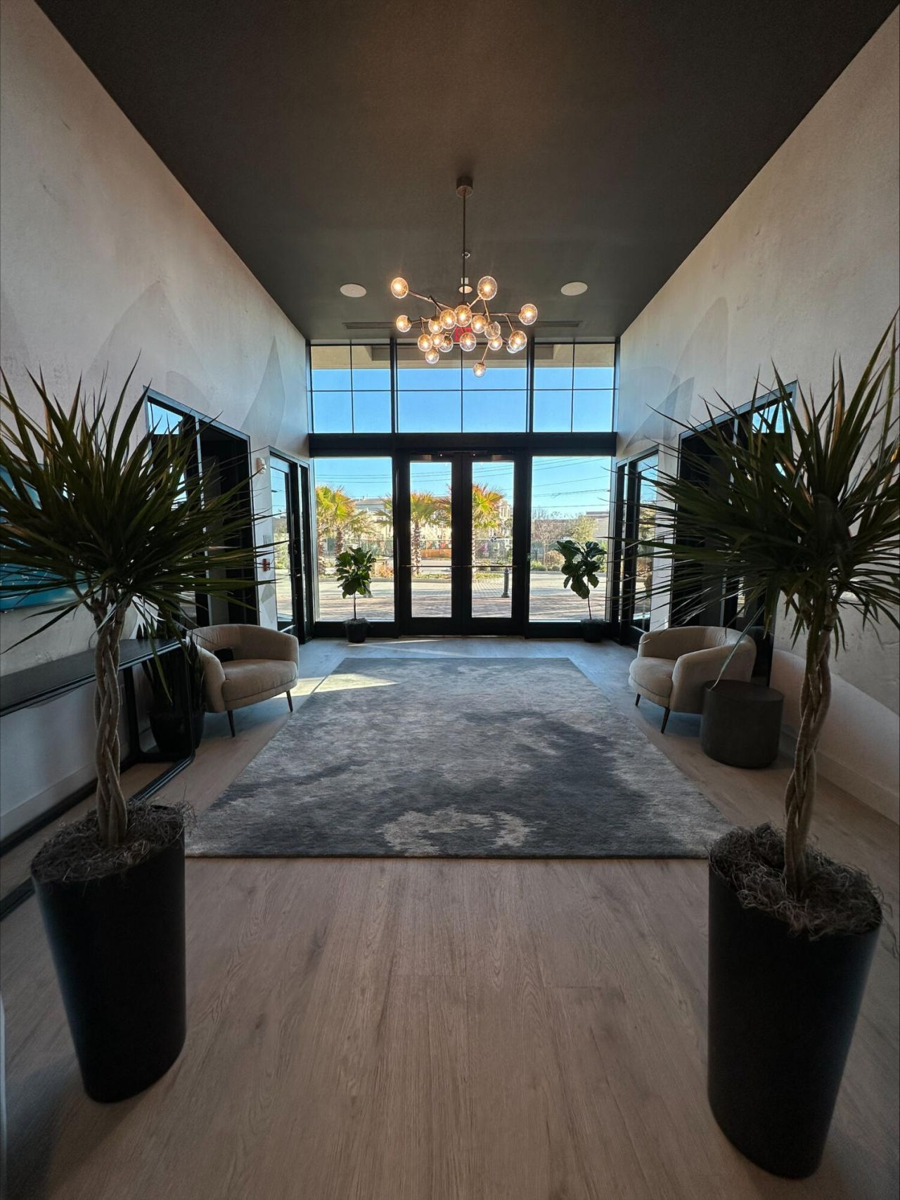 320 Broad Street Photo 4