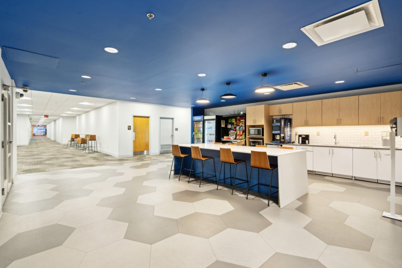 4500 West Leeds Avenue Photo 10