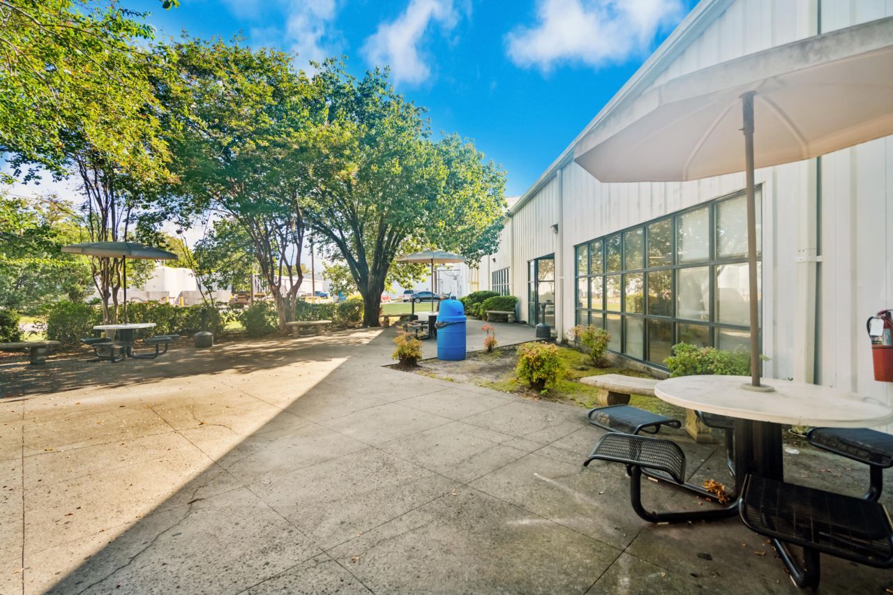 4500 West Leeds Avenue Photo 13