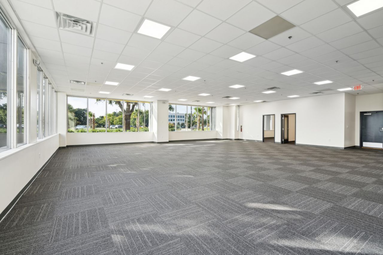 4500 West Leeds Avenue Photo 14