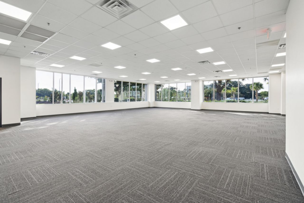 4500 West Leeds Avenue Photo 17