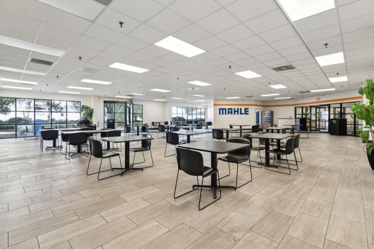 4500 West Leeds Avenue Photo 9