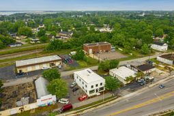 2837 Rivers Avenue photo 4