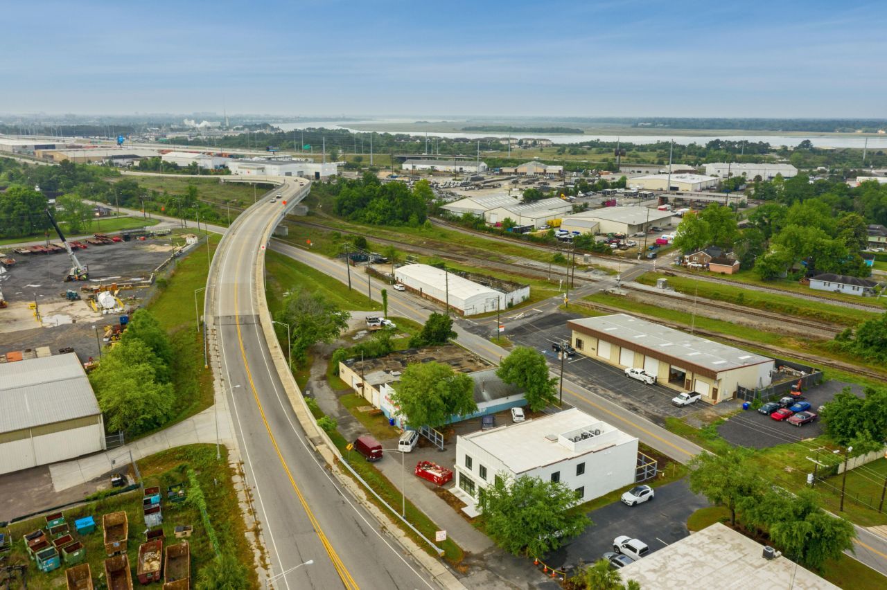 2837 Rivers Avenue Photo 6