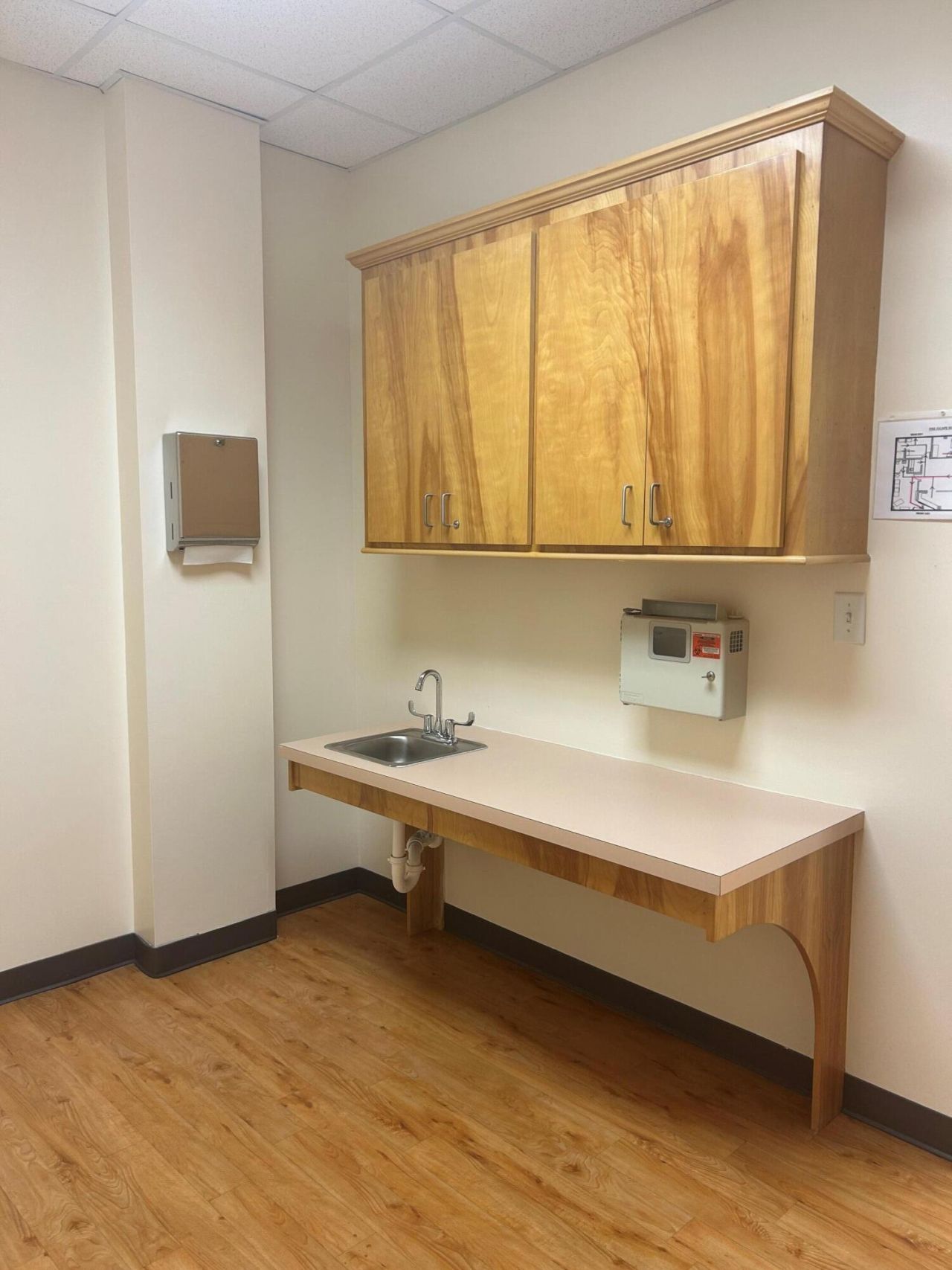 2891 Tricom Street Photo 6