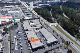 2070 Northbrook Blvd. photo 4