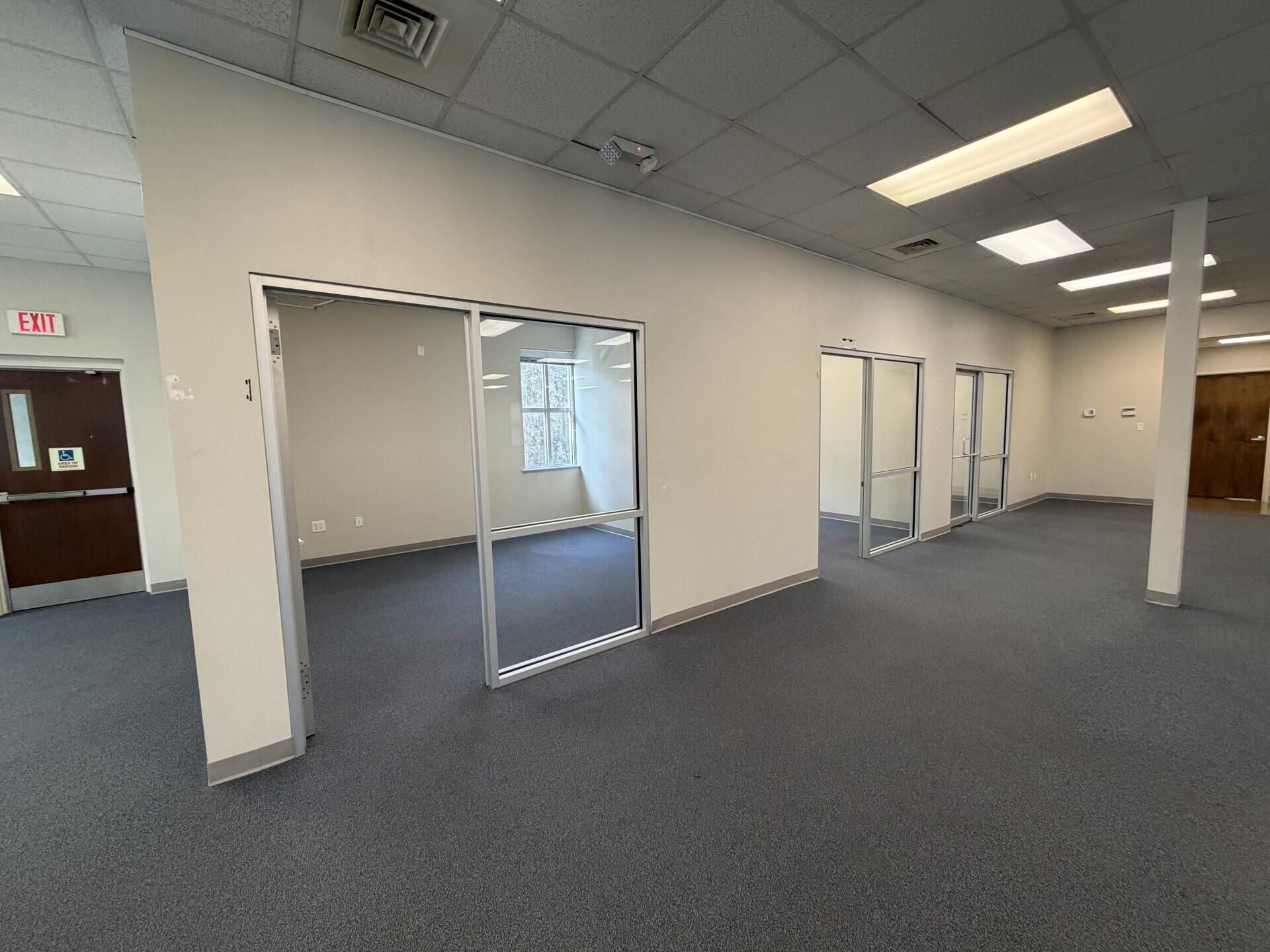 550 Long Point Road Photo 21