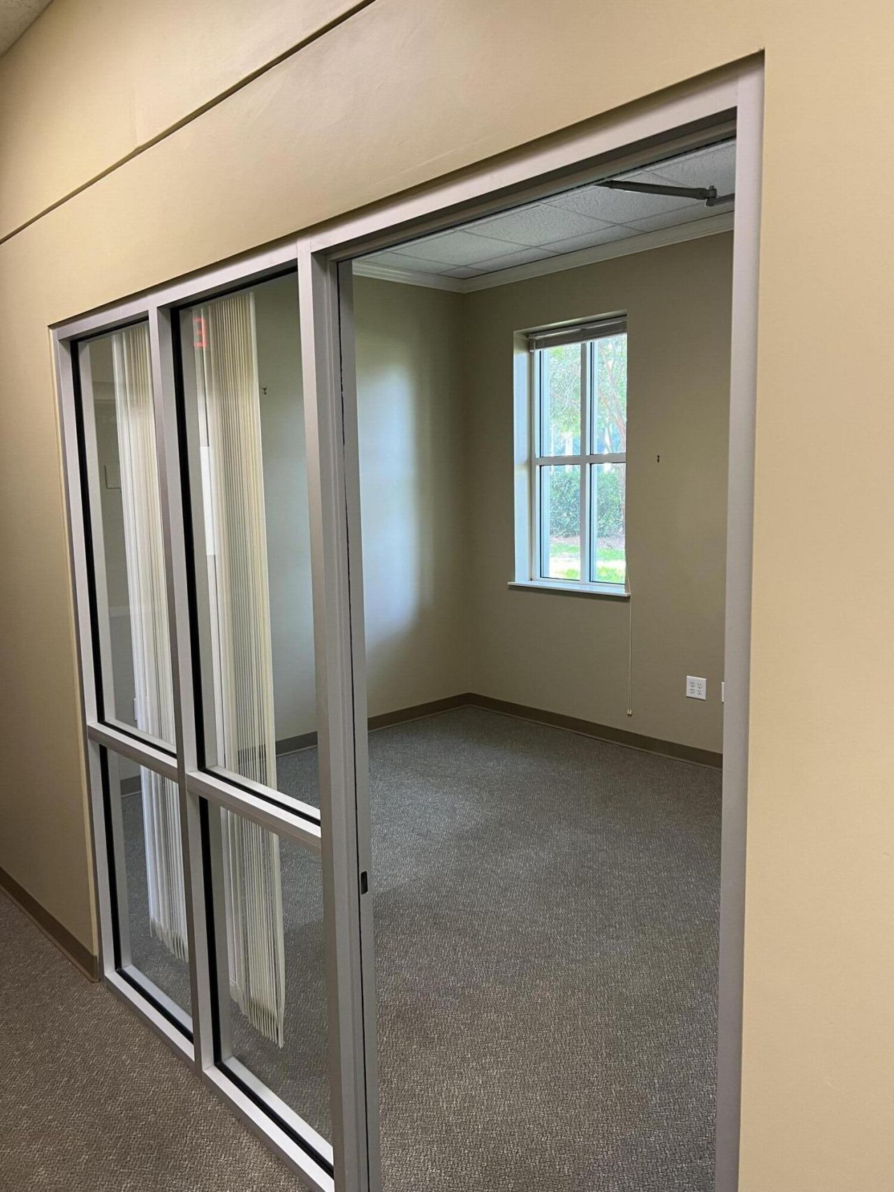 550 Long Point Road Photo 22