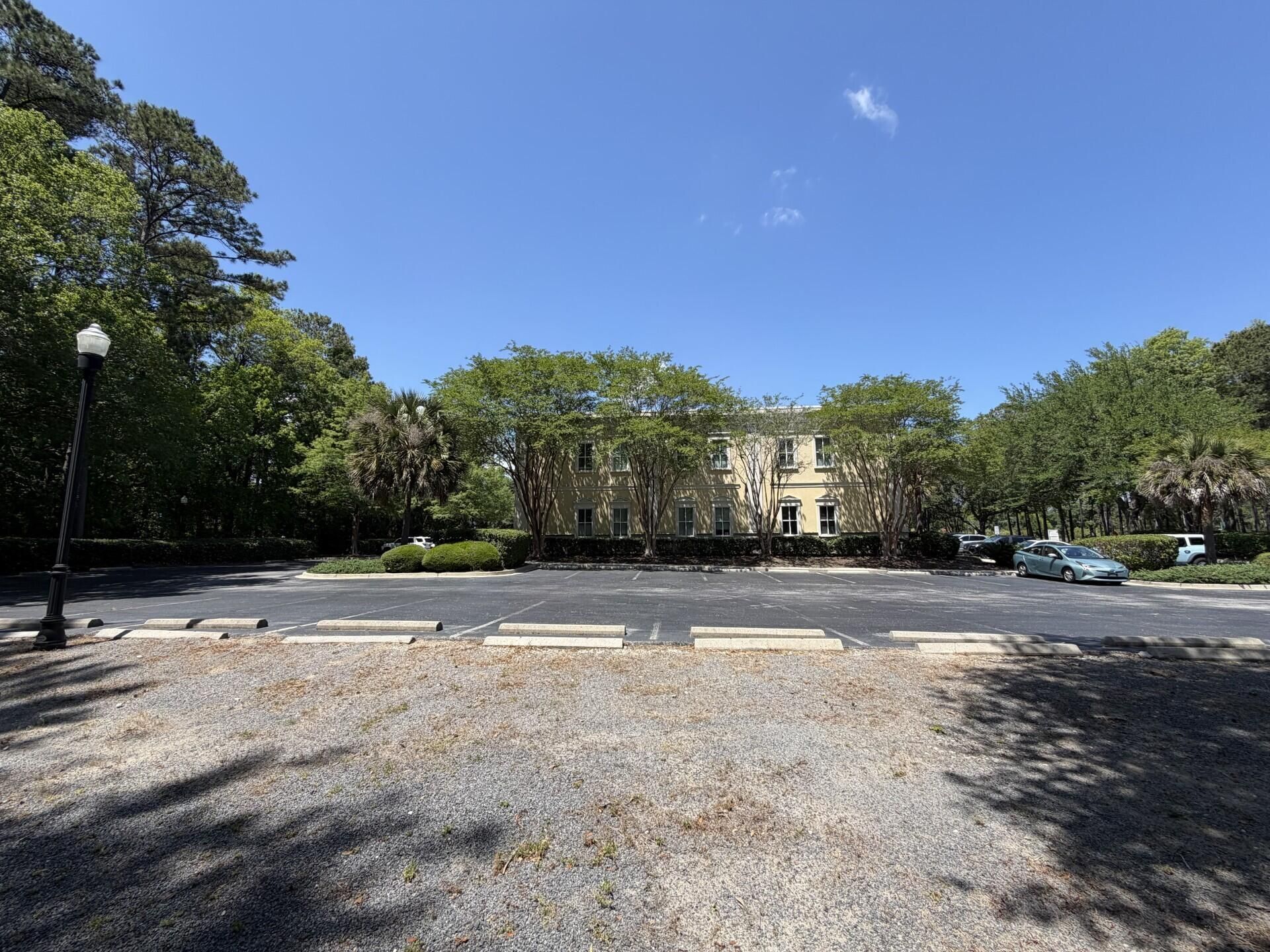 550 Long Point Road Photo 34